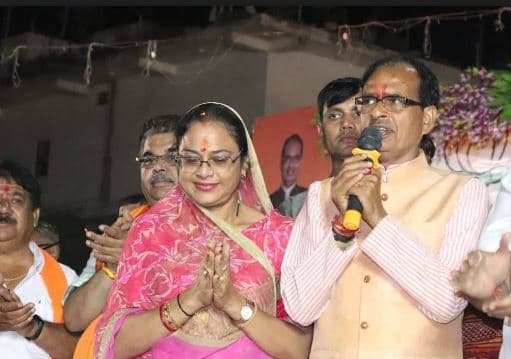 पत्नी साधना और खुद के लोकसभा चुनाव लड़ने पर क्या बोले शिवराज, देखें वीडियो