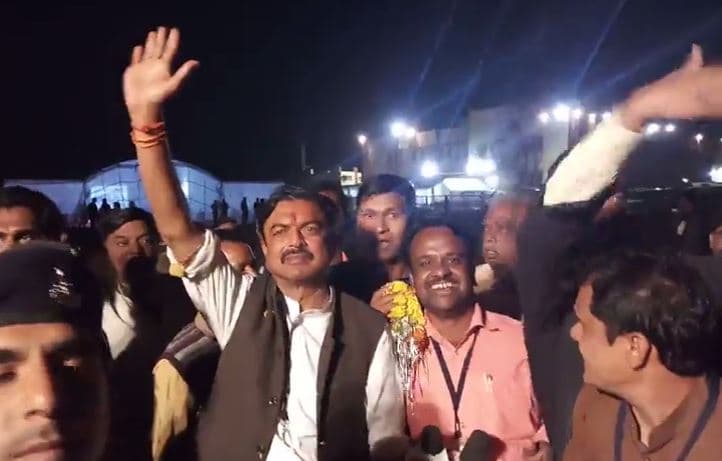यहां कांग्रेस को भारी पड़ी बगावत, निर्दलीय राणा विक्रम सिंह भारी मतों से जीते