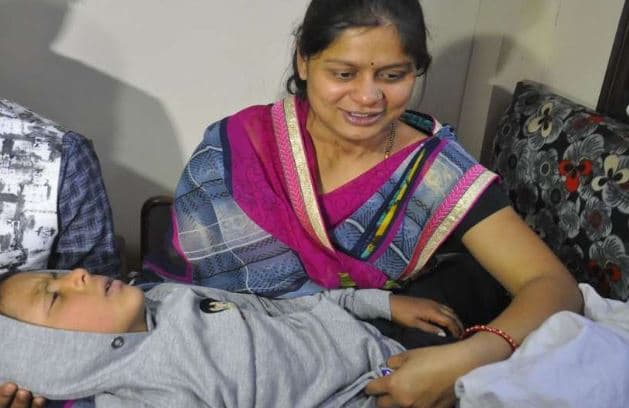 39 घंटे बाद सुरक्षित घर आये ‘अक्षत’ को देखते ही रो पड़ी मां, पढ़िए अपहरण की पूरी कहानी