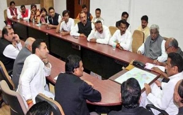 नई आबकारी नीति पर फैसला टला, विरोध में आए कई कैबिनेट मंत्री