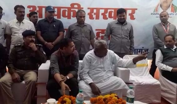 जब कांग्रेसियों के स्वागत करने से नाराज़ हुए कैबिनेट मंत्री, दे डाली यह चेतावनी