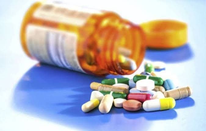राजधानी में मेडिकल स्टोर्स पर छापामार कार्रवाई, नशीली दवाओं की छानबीन
