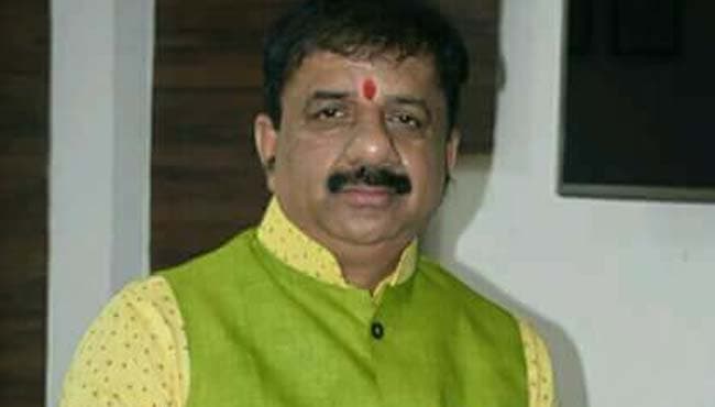 भोपाल में हंगामा, महापौर आलोक शर्मा ने मंत्री के भाई पर लगाए पोलिंग एजेंट को धमकाने के आरोप