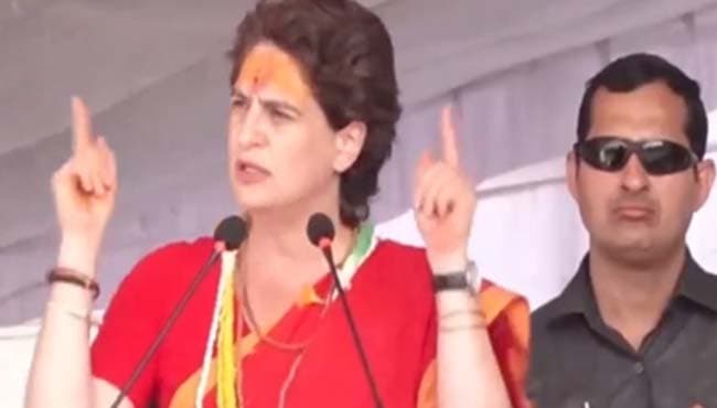 रतलाम में पीएम मोदी पर जमकर बरसीं प्रियंका गांधी