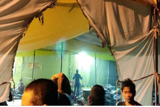 धरना दे रहे 1500 अतिथि विद्वानों को जिंदा जलाने की कोशिश, नकाबपोशों ने टेंट में लगाई आग
