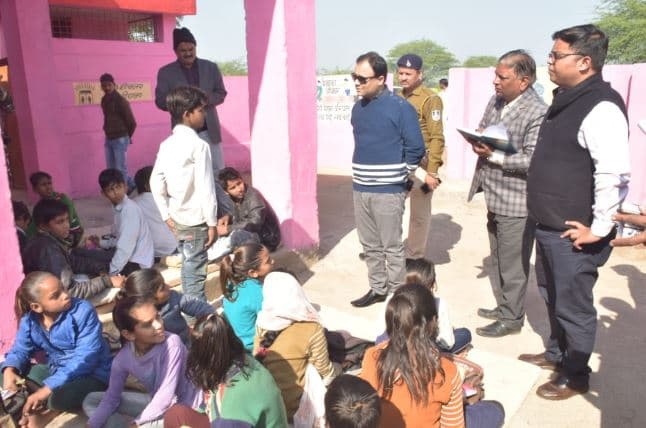 लापरवाही: 7 शिक्षक निलंबित, तीन की वेतन वृद्धि रोकी, एक अतिथि शिक्षक की सेवा समाप्त