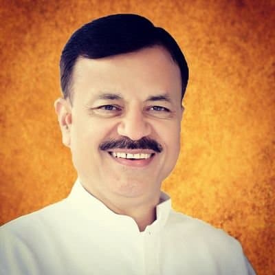 मर्यादा भूले BJP प्रत्याशी, पीएम मोदी को लेकर दिया ये विवादित बयान