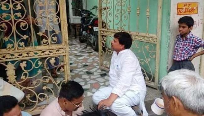 चर्चा में कमलनाथ के यह मंत्री, समस्या सुनने पहुंच रहे जनता के द्वार