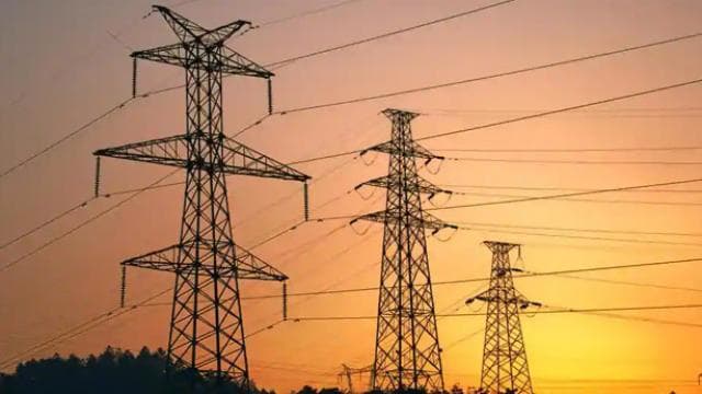 बिजली कटौती को लेकर सरकार सख्त, भाजपा को बताया दोषी