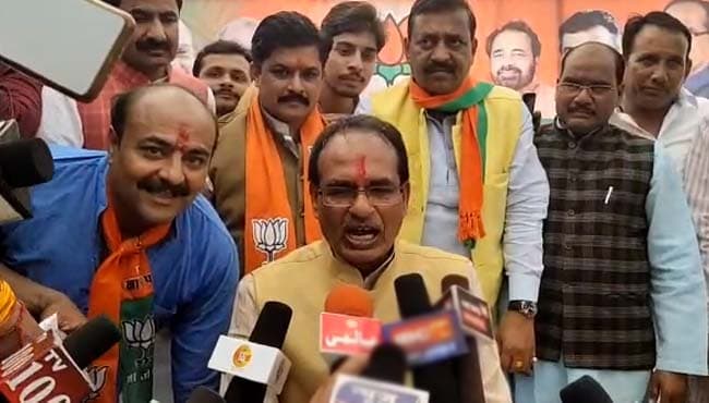 मिथक: यहां नहीं आता कोई CM, कुर्सी जाने के बाद पहली बार अशोकनगर पहुंचे शिवराज
