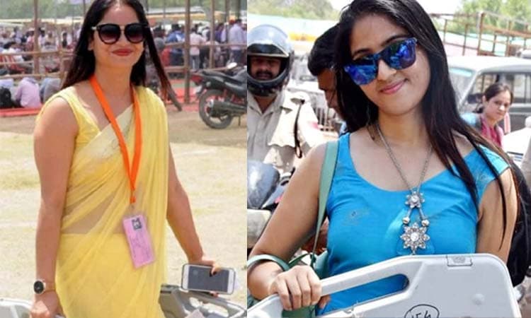 ‘पीली साड़ी’ के बाद अब थम नहीं रही ‘नीली ड्रेस’ वाली Lady की चर्चा, जानिये Viral Photo की कहानी