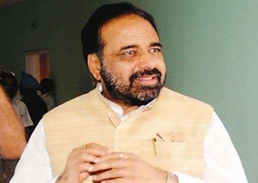 ‘व्यापमं’ बंद करने की तैयारी, भार्गव बोले-‘अहमद की टोपी मोह्म्मद के सिर रखने से कुछ नहीं होगा’
