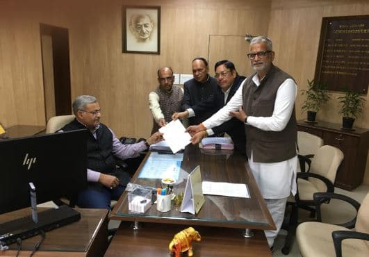 छग की तर्ज MP में भी निकाय चुनाव बैलेट पेपर से करवाने की मांग