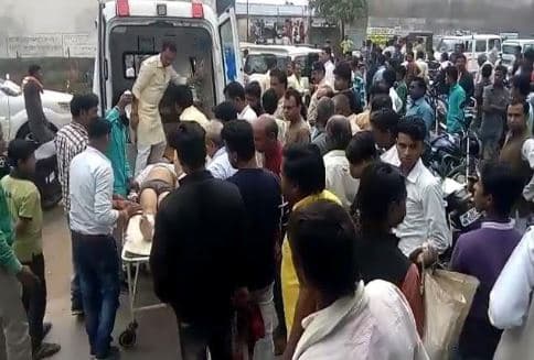 बड़ी खबर : बसपा छोड़ कांग्रेस में शामिल हुए नेता पर जानलेवा हमला, मौत, बेटे की हालत गंभीर