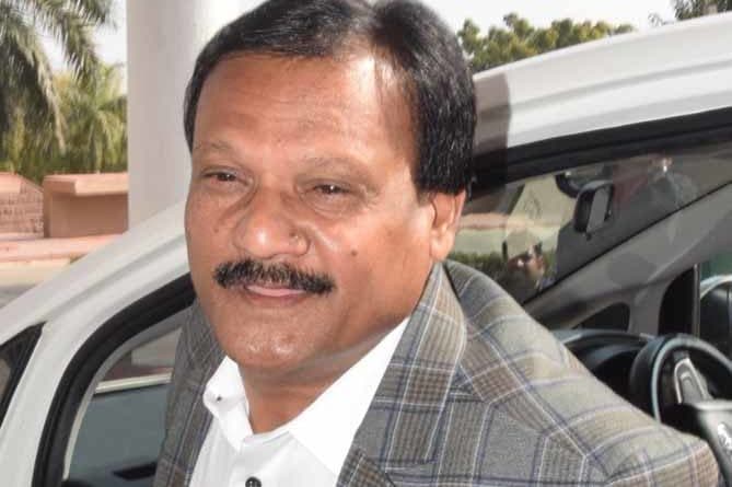 छात्र की मौत के मामले में मंत्री ने दिए जांच के आदेश, 4 लाख की सहायता राशि देगी सरकार
