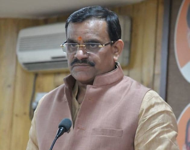 इस सीट पर संघ के खास को मिला बीजेपी से टिकट, कांग्रेस में खुशी का माहौल