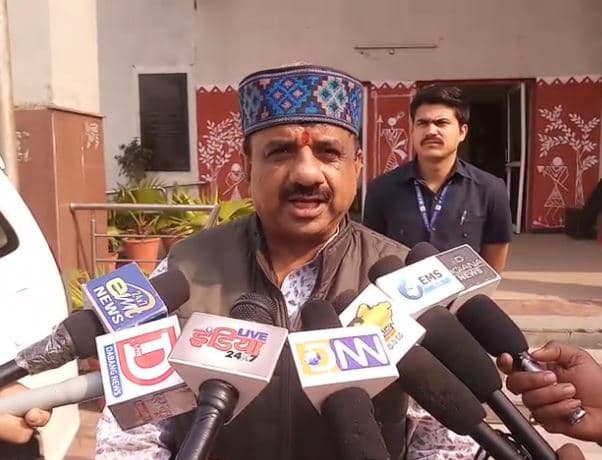 नगर निगम दो हिस्सों में बटा तो मेरी लाश से गुजरना पड़ेगा: महापौर आलोक शर्मा