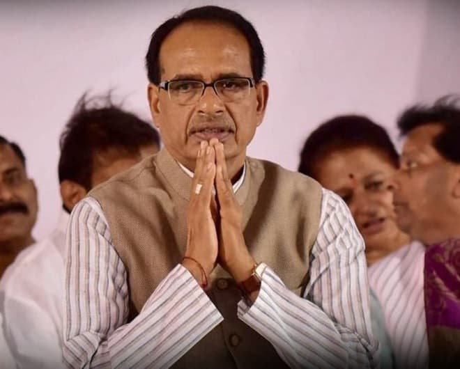 शिवराज का आश्वासन- “संकट है, लेकिन हम आपको पार निकाल ले जाएंगे”