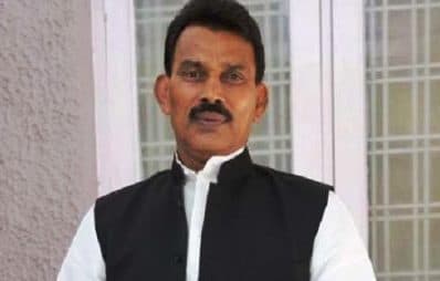 मंत्री तुलसी सिलावट की दरियादिली, दुर्घटना ग्रस्त शख्स को अपने फॉलो वाहन से पहुंचाया अस्पताल