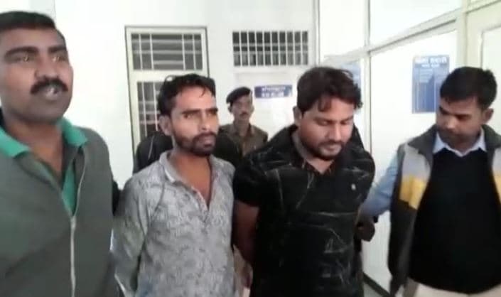 रायपुर के स्क्रेप व्यापारी की हत्या कर भागे दो बदमाश ग्वालियर में गिरफ्तार