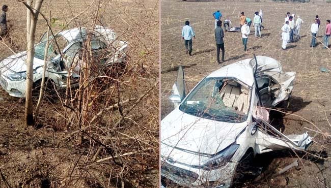 पेड़ से टकराकर खेत में जा पलटी कार, बारात में जा रहे 2 युवकों की मौत, दो गंभीर