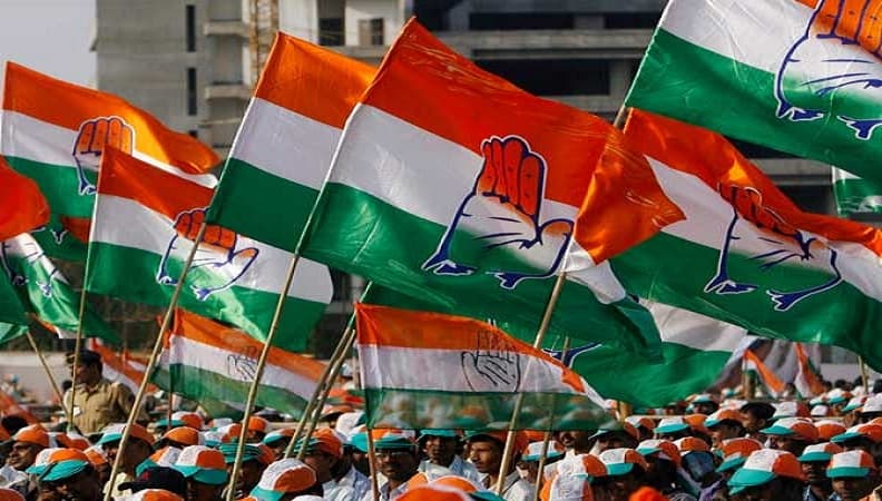 अपनों पर ही भड़की कांग्रेस नेत्री, बोली- गुंडों को तरजीह दे रही पार्टी, मचा हड़कंप