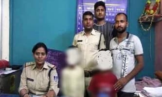 पुलिस थाने पहुंच कर बच्चों ने सुनाई हत्यारे पिता की दास्तां, कांप उठी रूह