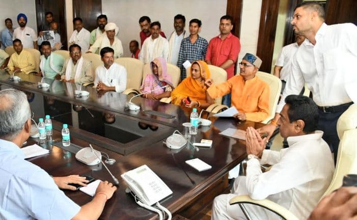 शिवराज की ललकार के बाद मानी सरकार, आदिवासियों की मांगे होंगी पूरी