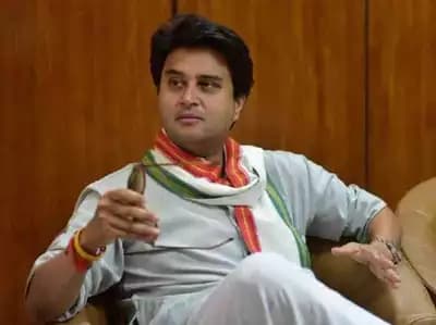 भाजपा के गढ़ में सेंध लगाने इस सीट से सिंधिया पर दांव लगा सकती है कांग्रेस