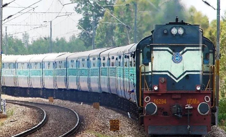 Indian Railways 2021 : यात्री कृपया ध्यान दें…ये ट्रेंने हुई कैंसिल, इन ट्रेनों का रुट बदला