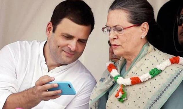 ‘भारत माता की जय’ रुकवा कर, ‘सोनिया-राहुल जिंदाबाद’ के लगवाए नारे, वीडियो वायर��