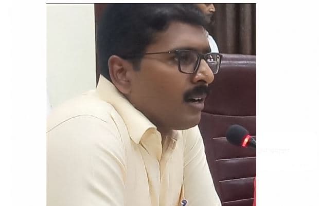 चुनाव कर्मियों को घटिया फूड पैकट बांटने पर ठेकेदार का भुगतान रूका, कलेक्टर का बड़ा फैसला