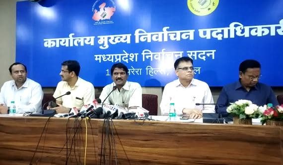 यहां मतदान की लाइन में खड़ी महिला की मौत, प्रदेश में अब तक 60 फीसदी से अधिक वोटिंग