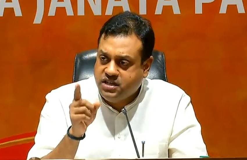 नक्सली मामले में बोले पात्रा- दिग्विजय को निष्कासित करेंगे या उन्हें क्रातिकारी कहेंगे राहुल गांधी