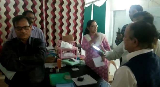कलेक्टर जनसुनवाई में युवक ने खुद को लगाई आग, मची अफरा-तफरी