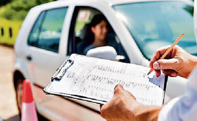 कॉलेज छात्राओं को सौगात, बनेंगे निशुल्क ड्राइविंग लाइसेंस
