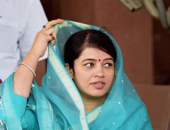 कोयला कंपनी के सीएसआर फंड से सिंगरौली सांसद करवा रही सीधी में हैंडपम्प खनन: सीपीआई