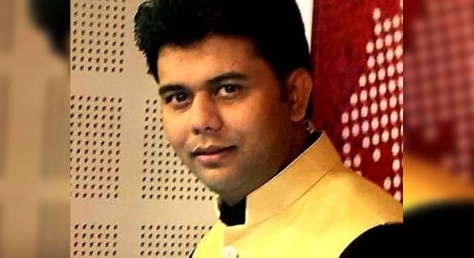 ‘चैनलों की बाढ़ में डूबती पत्रकारिता और उतराती इलेक्ट्रॉनिक मीडिया’