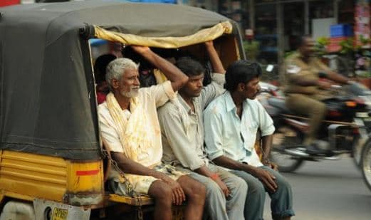 ऑटो रिक्शा ओवरलोडिंग का मामला, HC ने RTO को कार्रवाई के लिए दिया 10 दिन का वक्त