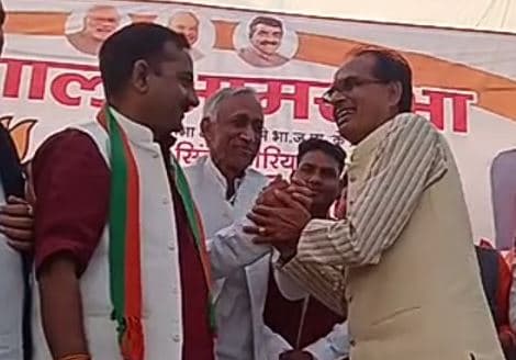 शिवराज बोले, ‘रवि सेन पूरी ताकत से काम करो, तुम्हारी चिंता मैं करूंगा’
