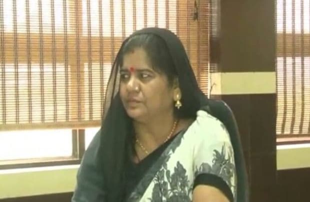 अब इस पूर्व मंत्री के खिलाफ लॉकडाउन के उल्लंघन का मामला, कांग्रेस ने कलेक्टर से की शिकायत