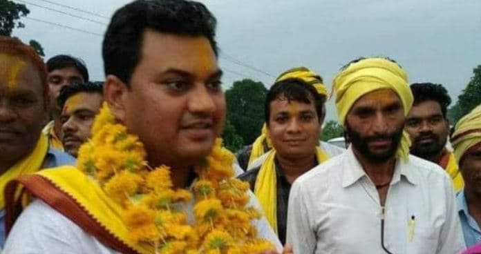 कांग्रेस को झटका, जयस ने धार और रतलाम में उतारे प्रत्याशी