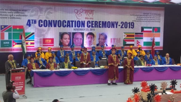उच्च शिक्षा मंत्री का युवाओं से आह्वान “गांधी के विचार के विरोधियों के खिलाफ खड़े रहें”