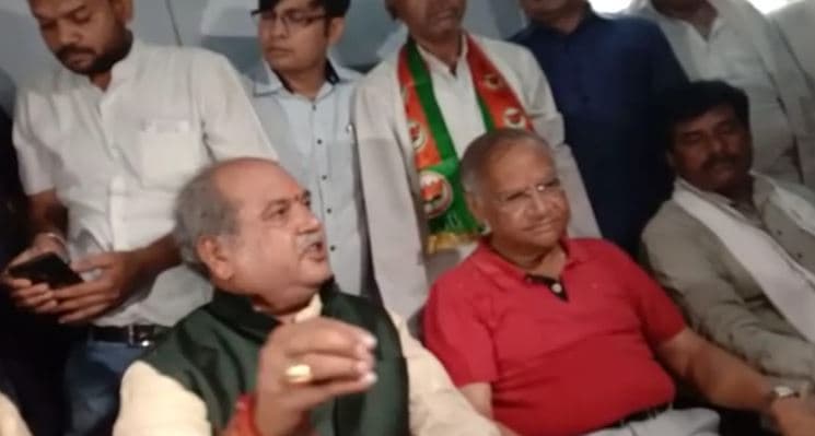 नरेन्द्र तोमर बोले “जो कैरेक्टर झूठ की बैसाखी पर चल रहा था जनता ने धराशाई कर दिया”