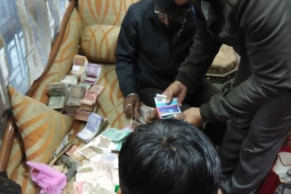 वन विभाग के SDO के यहां पांच जगह लोकायुक्त का छापा, आय से अधिक की संपत्ति का मामला