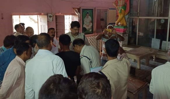 जैन मंदिर से अष्टधातु की 22 मूर्तियां चोरी, समाज के लोगों में आक्रोश, बुलाया बंद