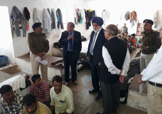 राज्य मानव अधिकार आयोग के अध्यक्ष ने देखी केन्द्रीय जेल की व्यवस्था