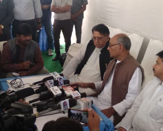चोर, डकैतों, भगोड़ों को मिल गए नए संरक्षक, मोदी है तो सब संभव है : दिग्विजय