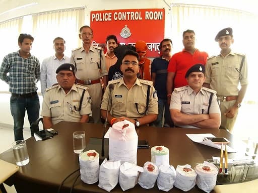 पुलिस को मिली बड़ी सफलता, 1 करोड़ से अधिक की स्मेक के साथ दो आरोपी गिरफ्तार