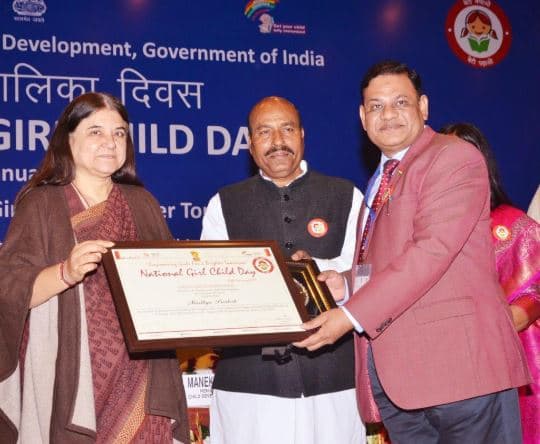 कमिश्नर डॉ. अशोक कुमार भार्गव दिल्ली में हुए सम्मानित, ‘बेटी बचाओ-बेटी पढ़ाओ’ के लिए मिला सम्मान